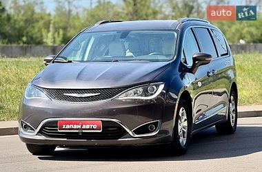 Chrysler Pacifica  2018