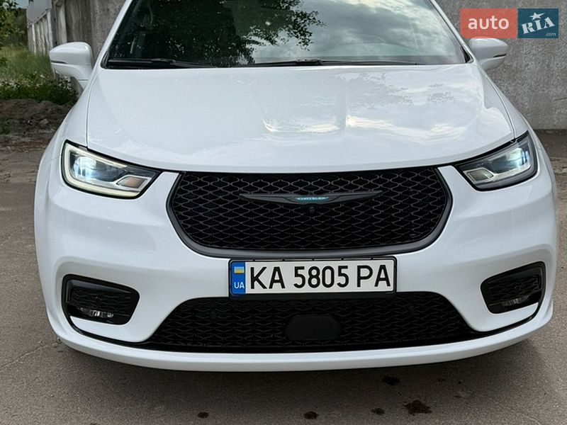 Универсал Chrysler Pacifica