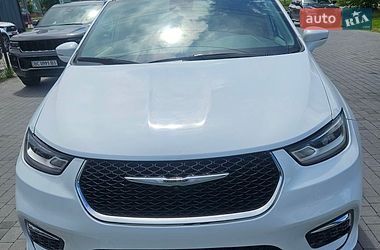 Chrysler Pacifica Touring L 2022
