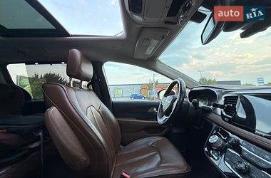 Chrysler Pacifica Limited 2016