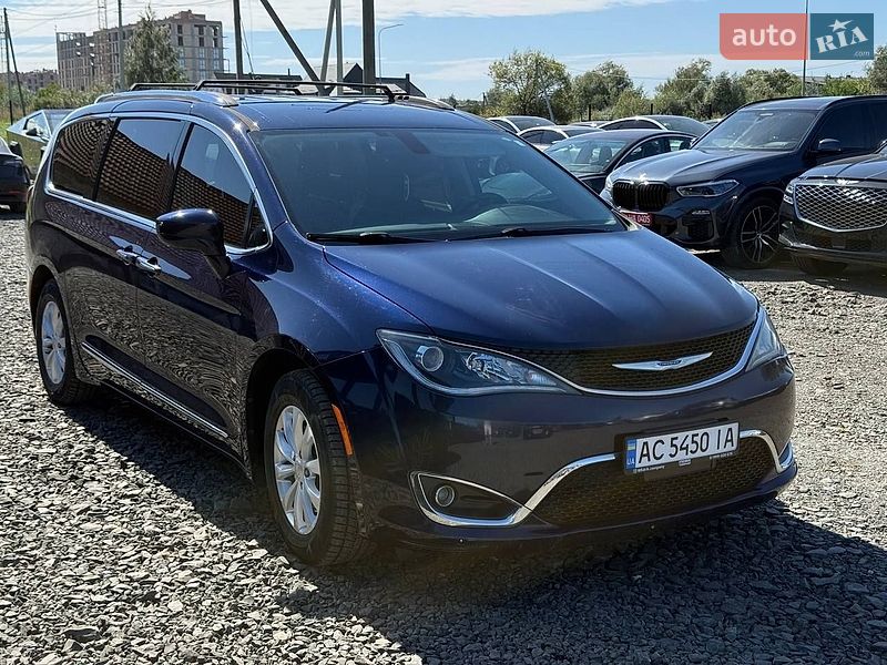 Chrysler Pacifica 2018
