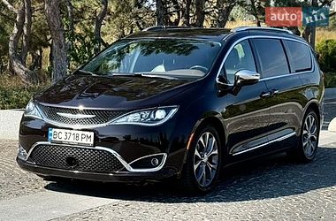 Chrysler Pacifica  2016