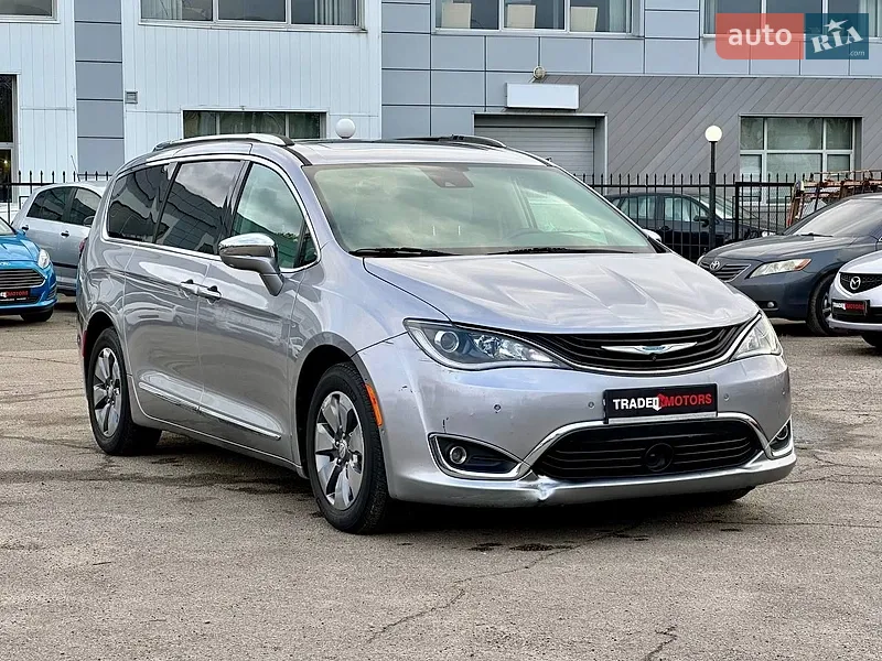 Chrysler Pacifica