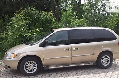 Chrysler Town & Country LX 2002