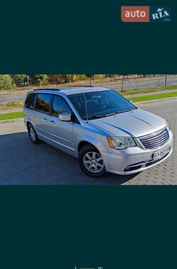 Chrysler Town & Country  2011