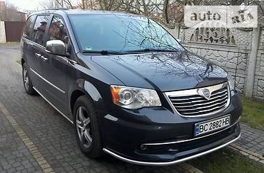 Chrysler Voyager  2011