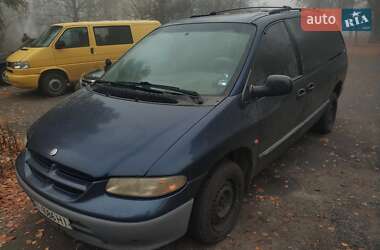 Chrysler Voyager 3.3i 2000