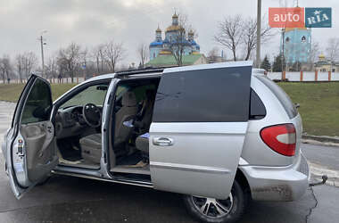 Chrysler Voyager  2001