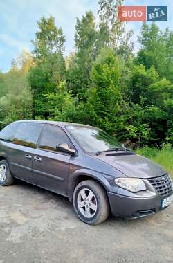 Chrysler Voyager  2004