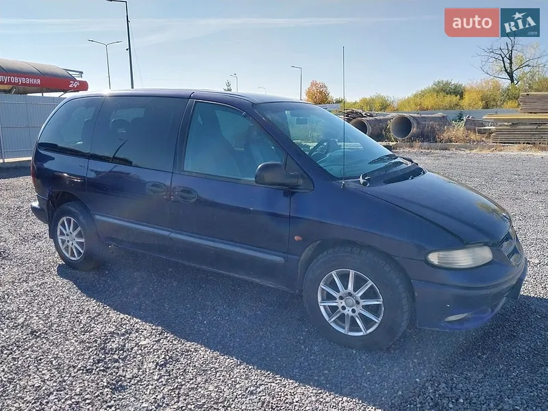 Chrysler Voyager