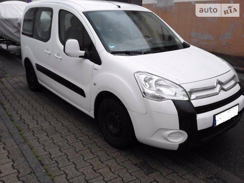 Citroen Berlingo пасс. 2011 года