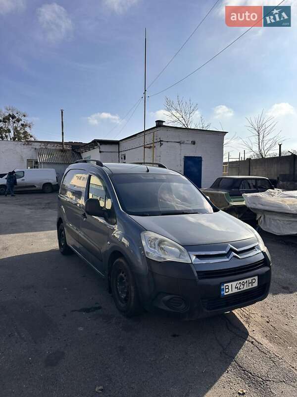 Вантажний фургон Citroen Berlingo