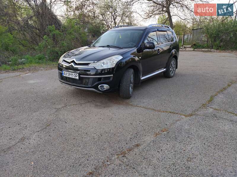 Citroen C-Crosser