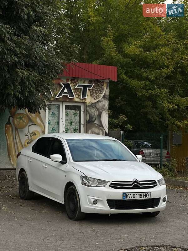 Седан Citroen C-Elysee