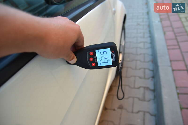 Хетчбек Citroen C-Zero 2013 в Луцьку фото 28 Хетчбек Citroen C-Zero 2013 в Луцьку