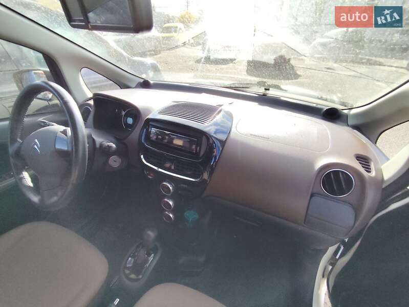 Хэтчбек Citroen C-Zero 2011 в Киеве
