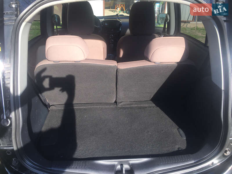 Хэтчбек Citroen C-Zero 2011 в Киеве