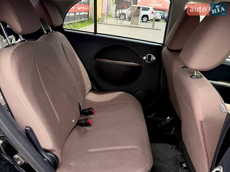 Хетчбек Citroen C-Zero 2013 в Лубнах