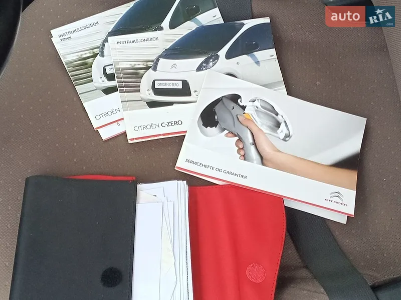Хетчбек Citroen C-Zero 2013 в Володимирі документ