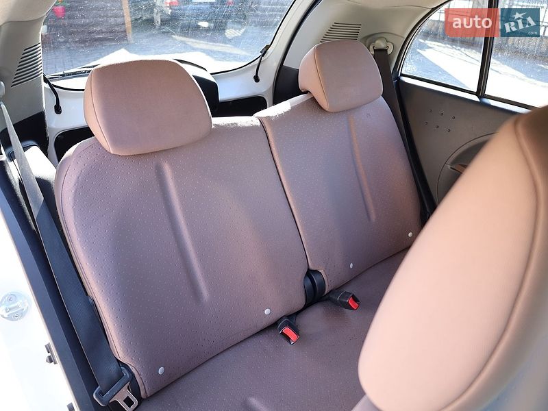 Хетчбек Citroen C-Zero 2011 в Самборі