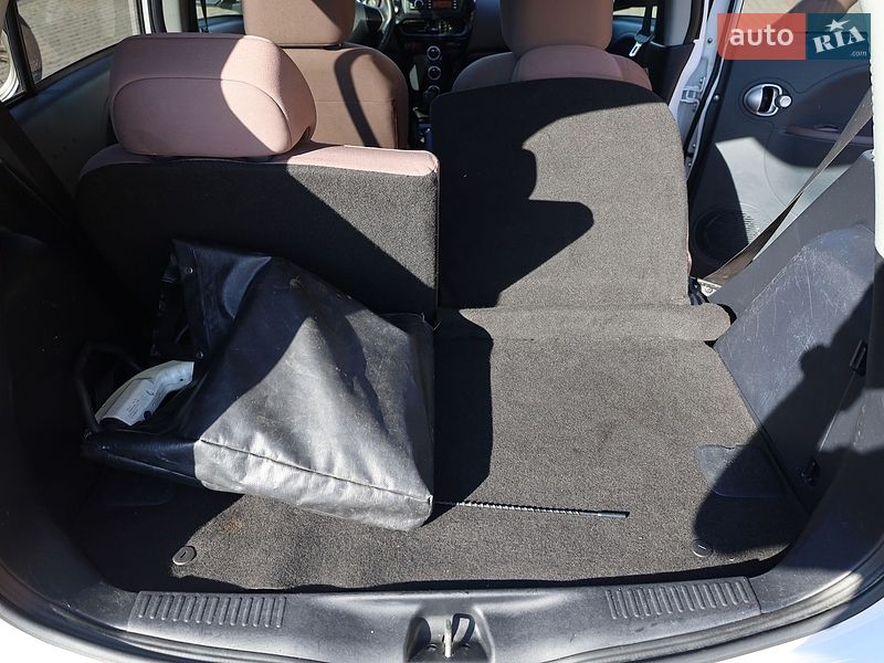 Хетчбек Citroen C-Zero 2011 в Самборі