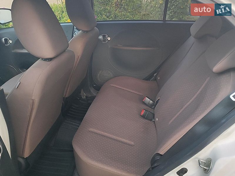 Хэтчбек Citroen C-Zero 2011 в Днепре
