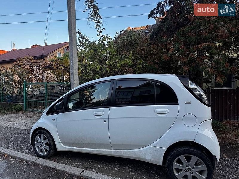 Хэтчбек Citroen C-Zero 2016 в Ужгороде