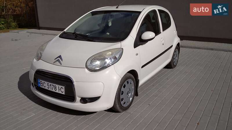 Седан Citroen C1