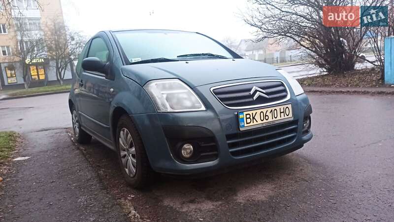 Хэтчбек Citroen C2