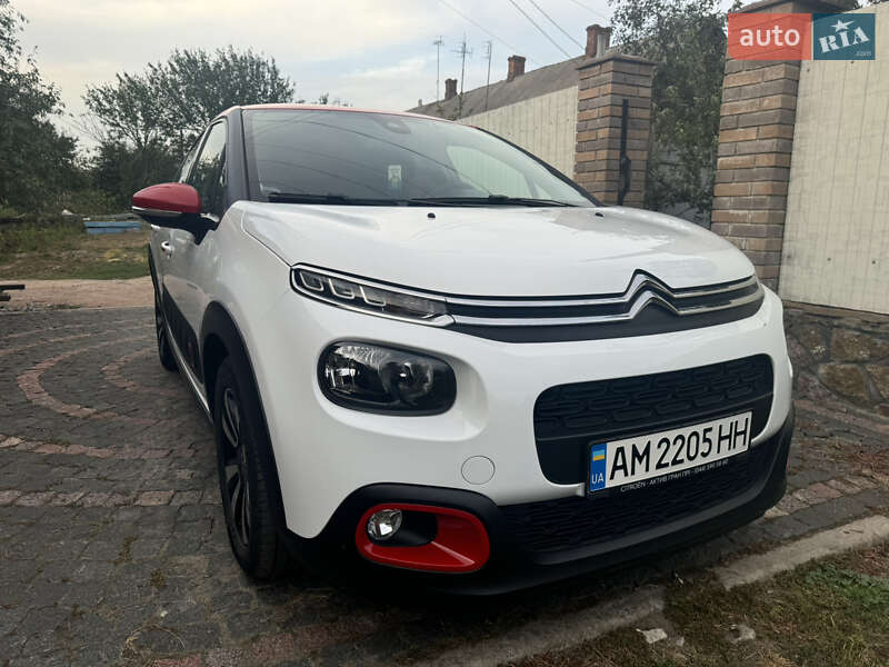 Хетчбек Citroen C3