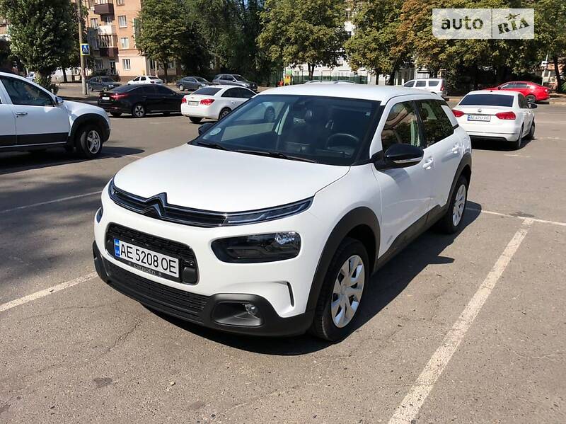 Внедорожник / Кроссовер Citroen C4 Cactus