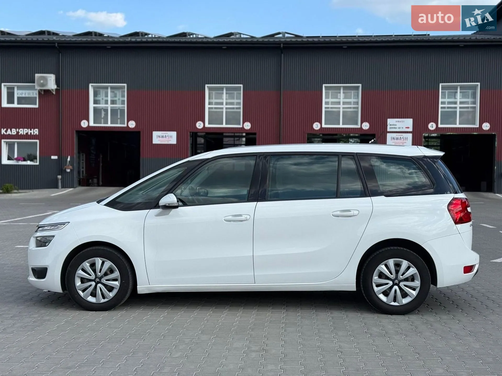 Citroen C4 Picasso 2015 VIN VF73EBHZTFJ859929 фото оголошення 12 з 36