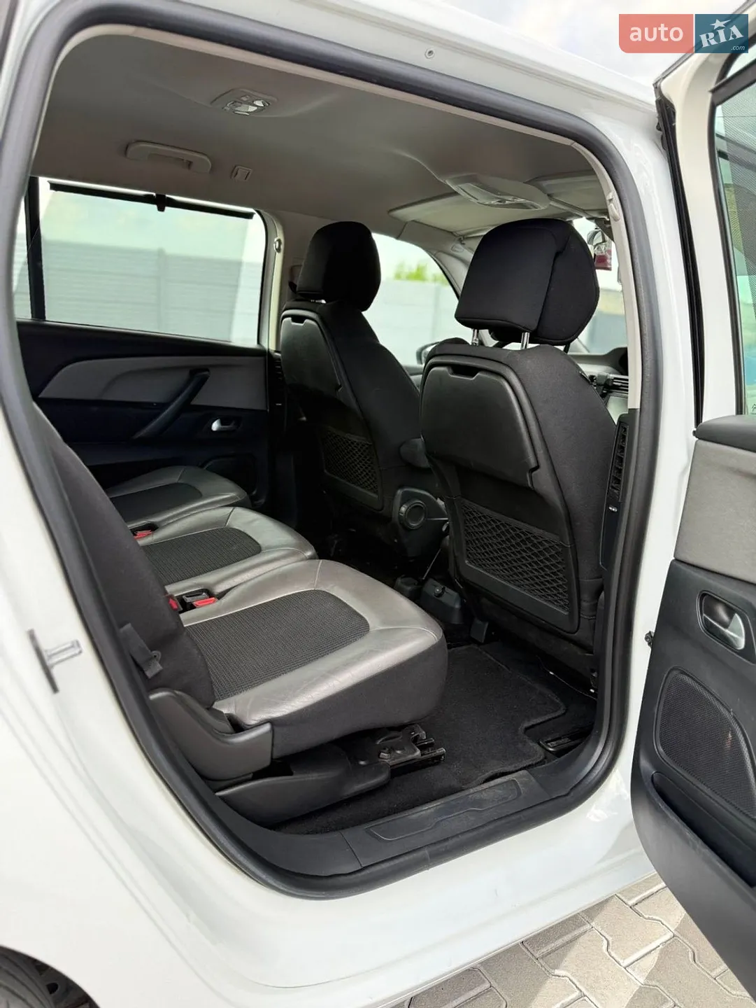 Citroen C4 Picasso 2015 VIN VF73EBHZTFJ859929 фото оголошення 28 з 36