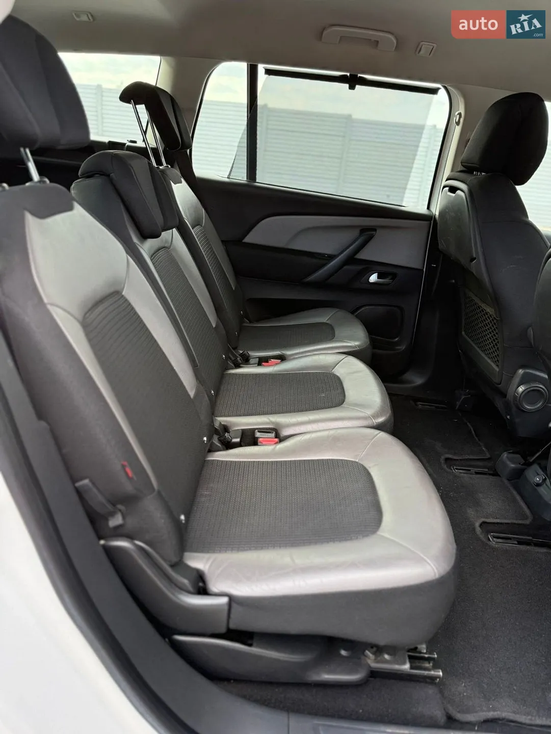 Citroen C4 Picasso 2015 VIN VF73EBHZTFJ859929 фото оголошення 35 з 36