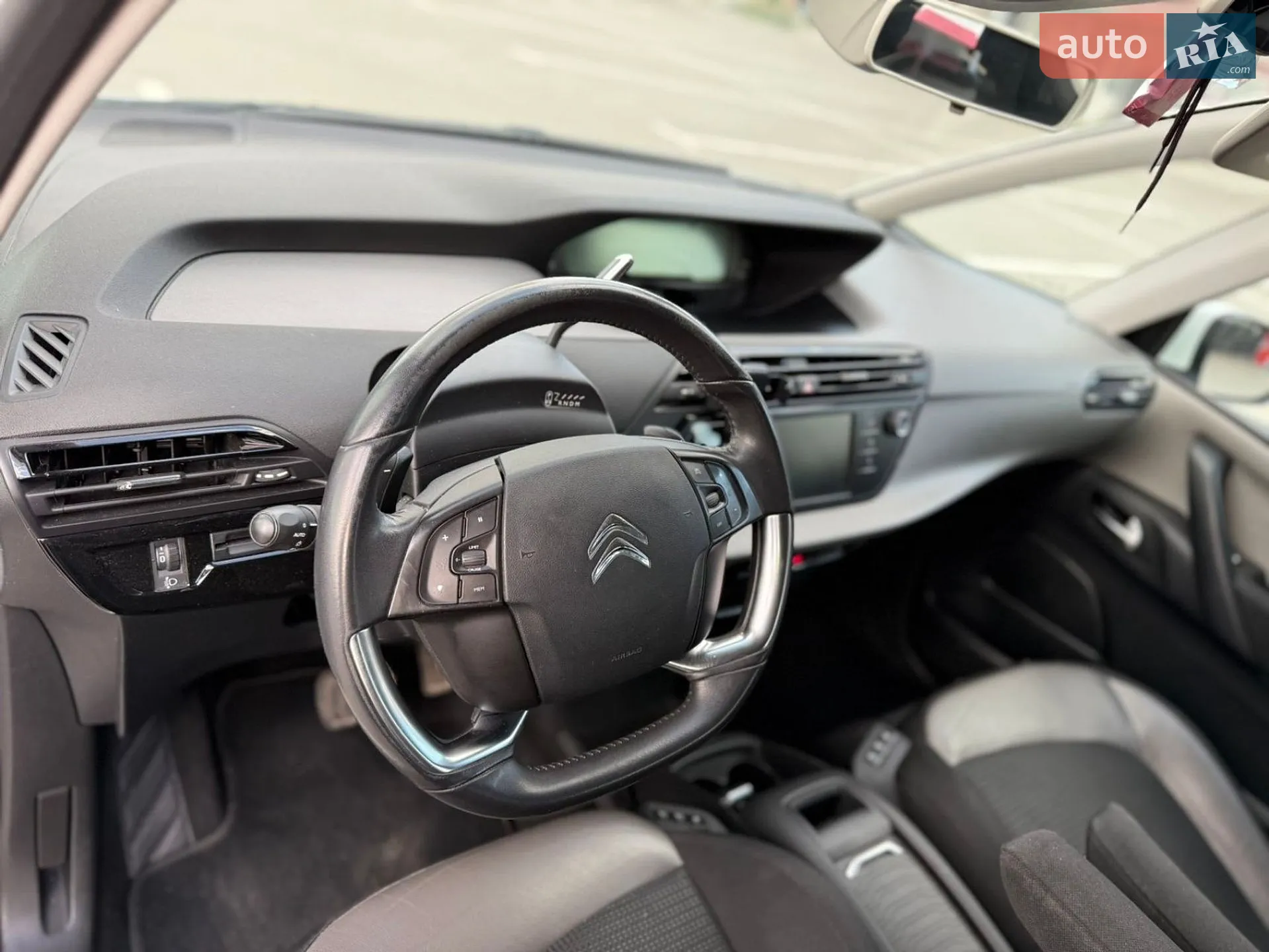 Citroen C4 Picasso 2015 VIN VF73EBHZTFJ859929 фото оголошення 36 з 36