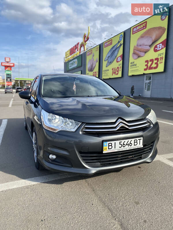 Седан Citroen C4