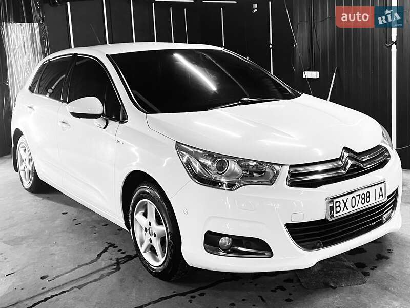 Хетчбек Citroen C4