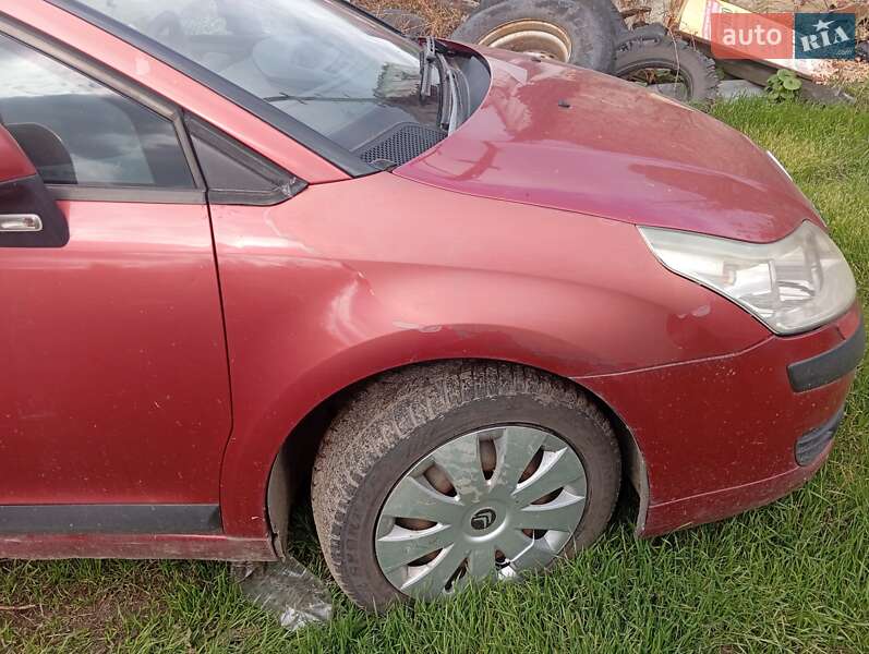 Хэтчбек Citroen C4