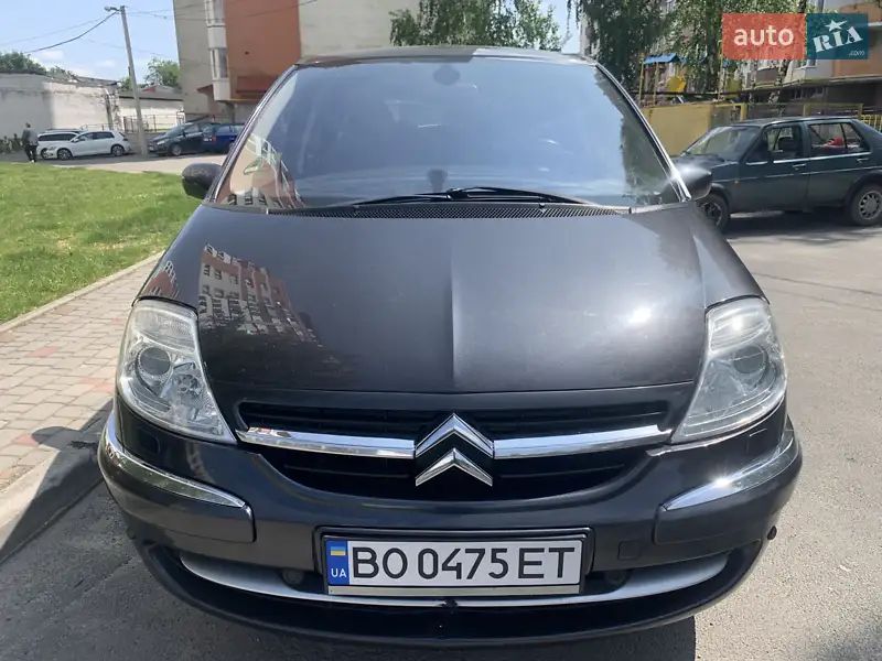 Citroen C8