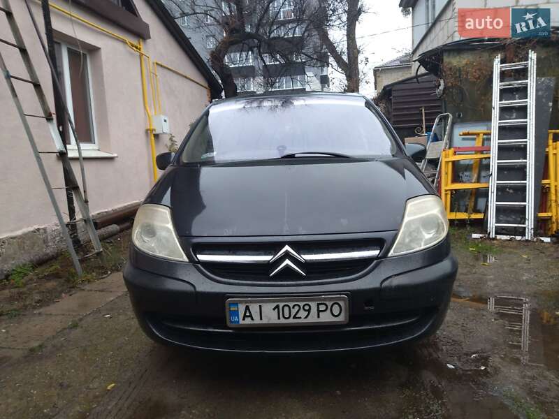 Citroen C8