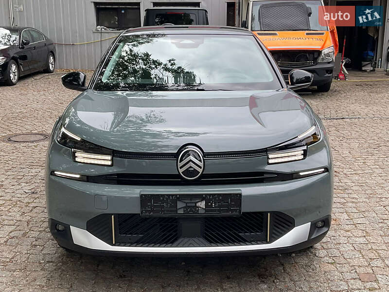 Внедорожник / Кроссовер Citroen e-C4