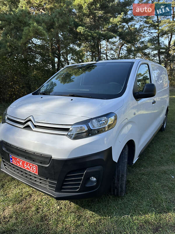 Вантажівки Citroen e-Jumpy