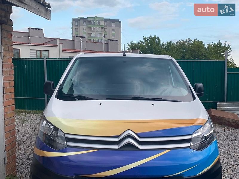 Универсал Citroen e-Jumpy