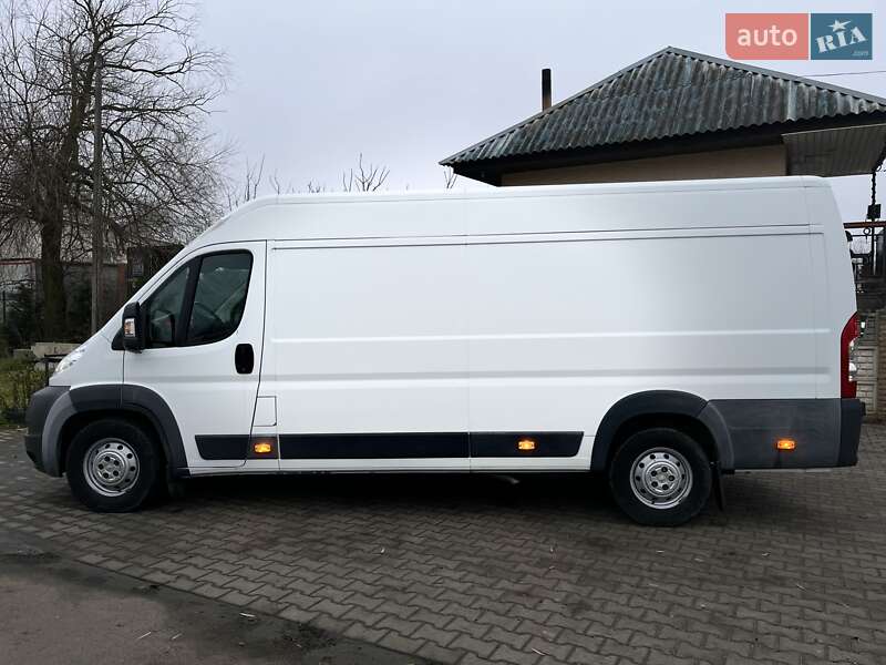 Вантажний фургон Citroen Jumper