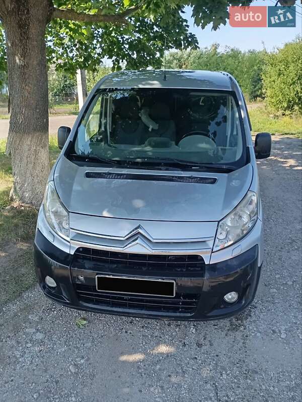 Вантажний фургон Citroen Jumpy