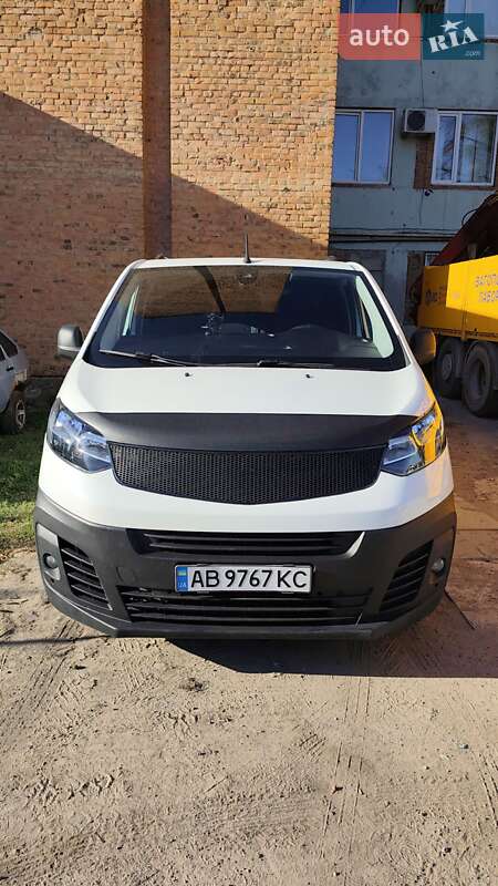 Грузопассажирский фургон Citroen Jumpy