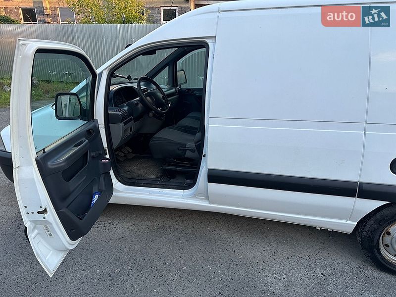 Грузовой фургон Citroen Jumpy 2006 в Бориславе