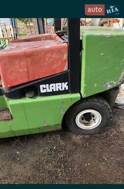 Вилочный погрузчик Clark CDP 1997 в Киеве