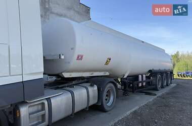 Цистерна полуприцеп Cobo SOA 2002 в Сваляве фото Цистерна полуприцеп Cobo SOA 2002 в Сваляве