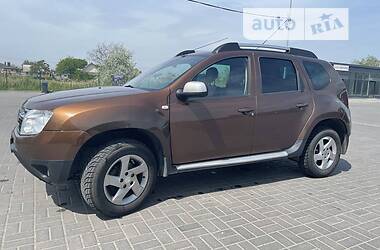 Dacia Duster  2011